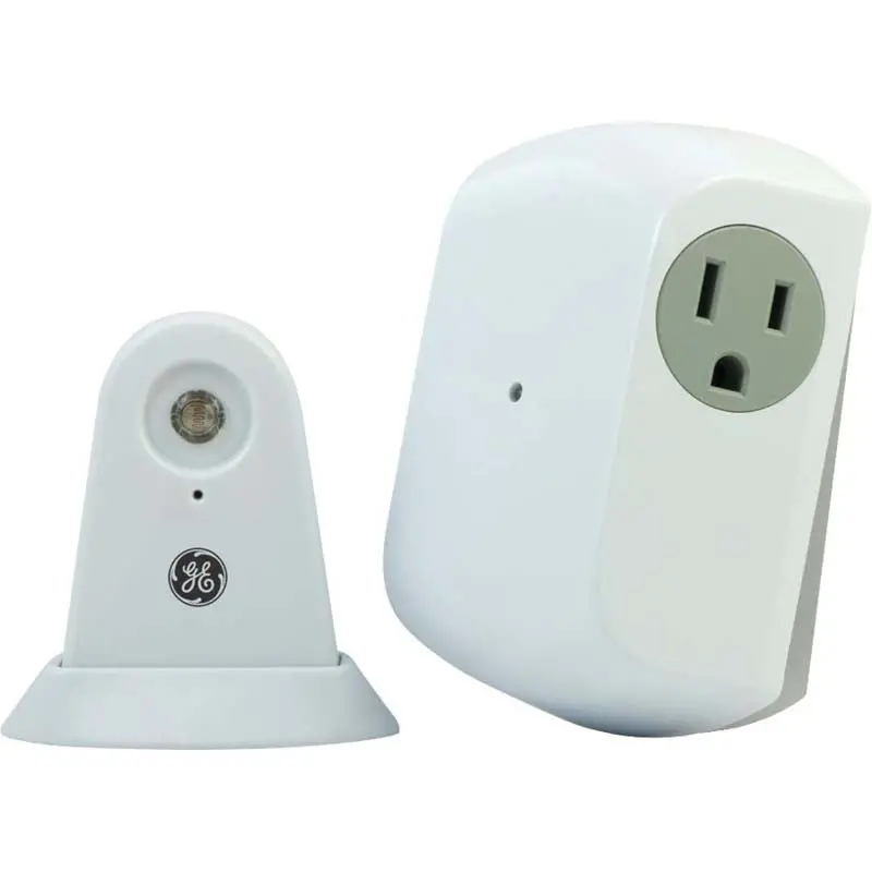 Dusk-To-Dawn Wall Tap Outlet – 12A, 120V, Single-Gang Light Control 1