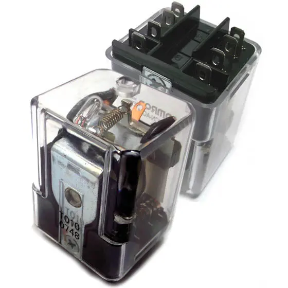 Kul11D15S-12 Dual-Coil Latching Relay – 12V Dc, 2P2T, 10A @ 120Vac, 8-Pin Plug-In 1