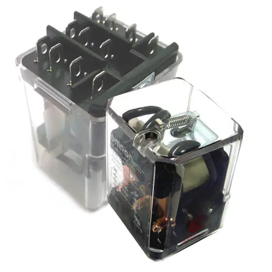 Kup-14D11F-12 – 12 Vdc 3-Pole Double-Throw Plug-In Relay, 5 A, 11-Pin Base 1