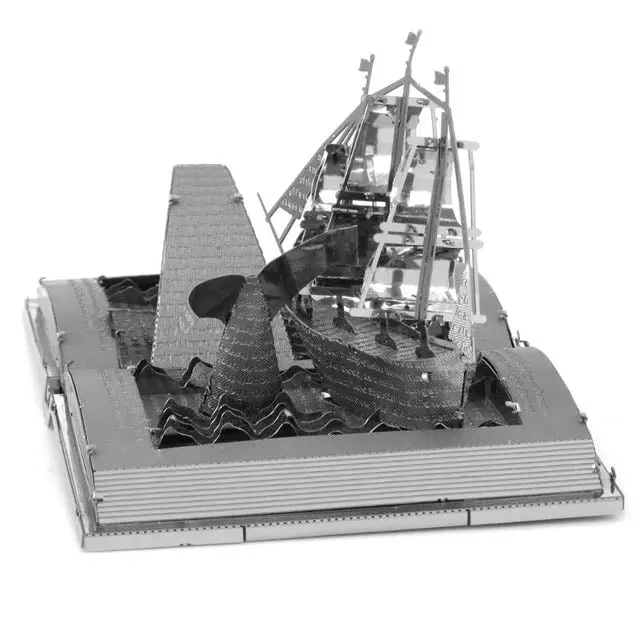 Moby Dick Literary Sculpture – Two-Sheet Metal Earth 3D Book Art 1